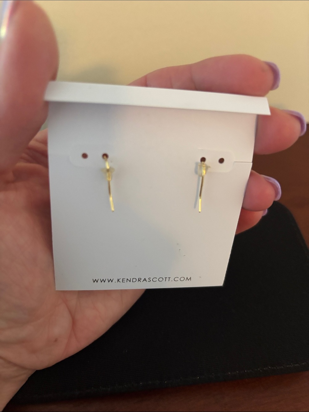 Kendra Scott Iridescent Opal-Effect Gold Drop Earrings - Picture 3 of 6